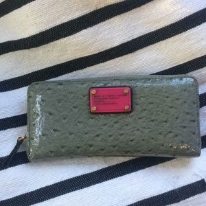 Marc Jacobs wallet